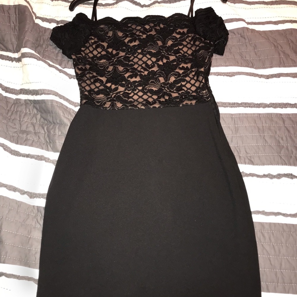 Off the Shoulder Short Formal Dress